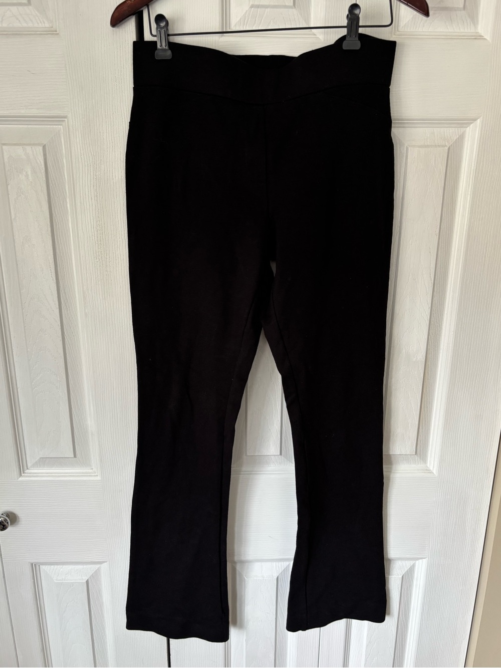 Le Château Black Pull On Dress Pants Size 10